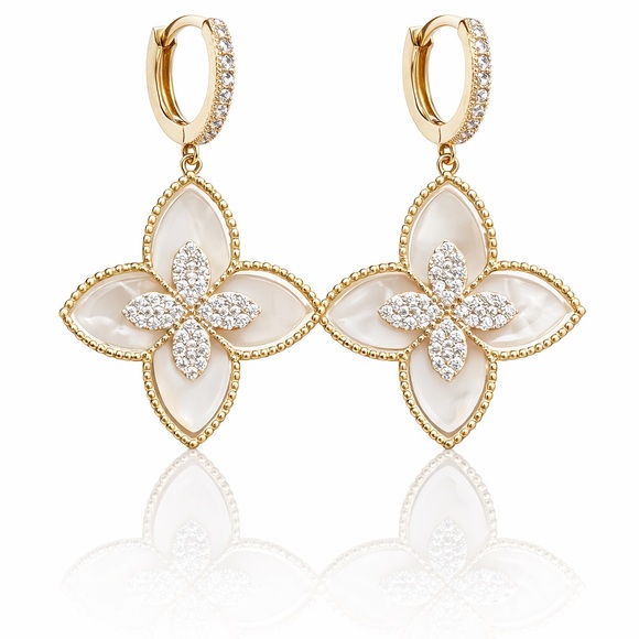 Piper K Jewelry - Chic Gold and Silver Petal Earrings